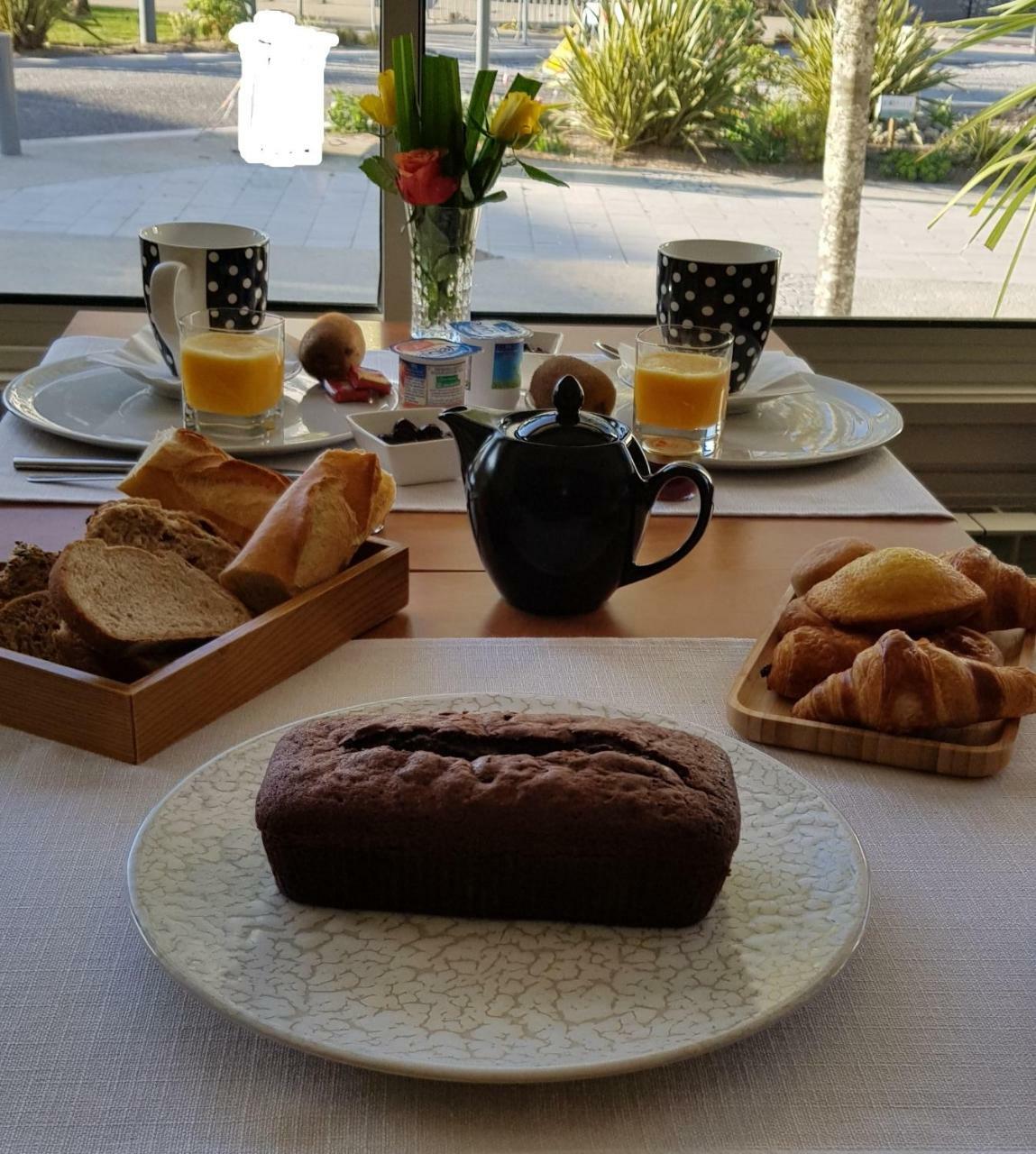 Hotel De La Plage แซ็งต์-ปาเลส์-ซูร์-แมร์ ภายนอก รูปภาพ